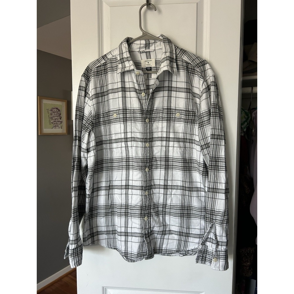 American Eagle Standard Fit Super Soft White Plaid Flannel Shirt Size Large